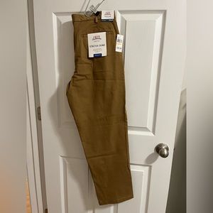 IZOD Saltwater Chino Pant